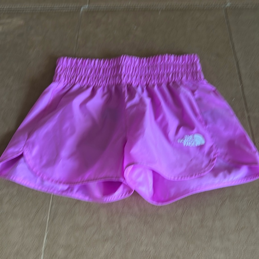 Pink Medium 10 girls The North Face pink short NWT